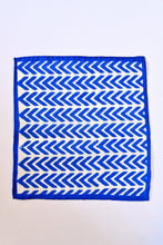 Load image into Gallery viewer, Arrows Pocket Square