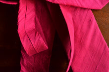 Load image into Gallery viewer, Raw Silk Necktie in Solid Magenta