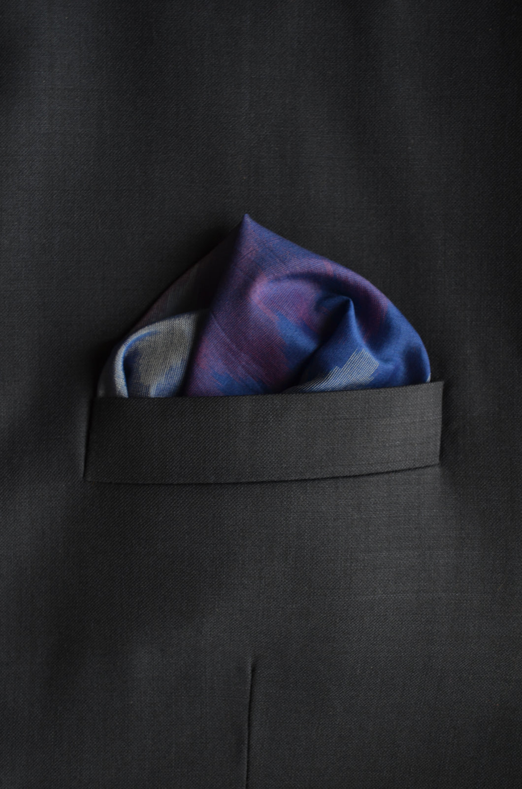 Pocket Square in Blue Ikat & Solid Blue - Set of 2