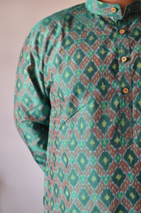 Ikat kurta in Green