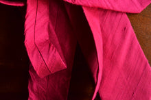 Load image into Gallery viewer, Raw Silk Necktie in Solid Magenta
