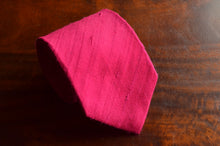 Load image into Gallery viewer, Raw Silk Necktie in Solid Magenta
