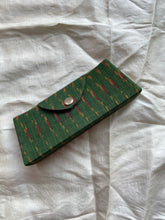 Load image into Gallery viewer, Eyewear Case in Green Ikat
